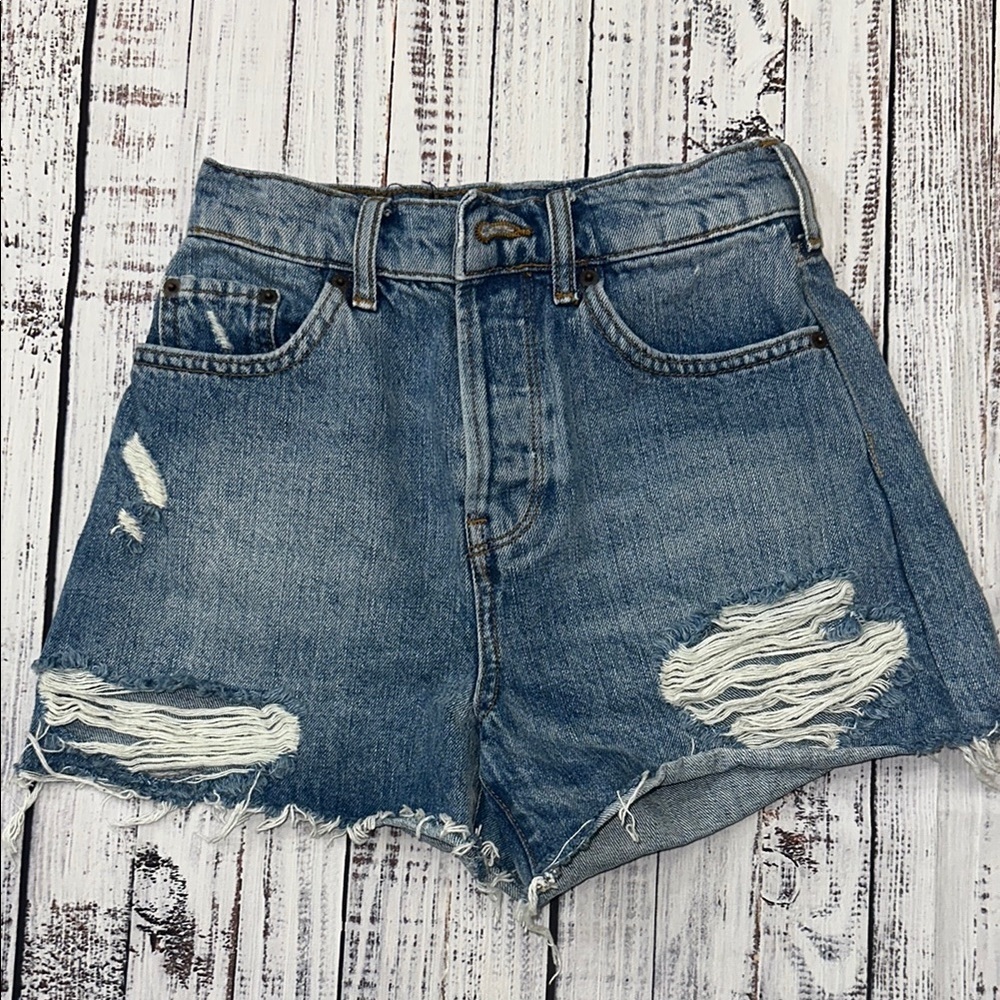 BDG Pax‎ Denim Distressed Women's Shorts Sz. W26